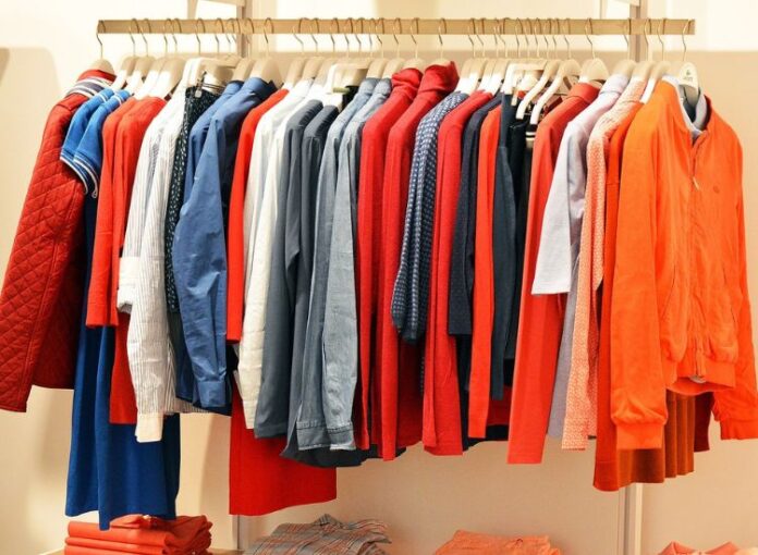 Come creare una linea di abbigliamento personale